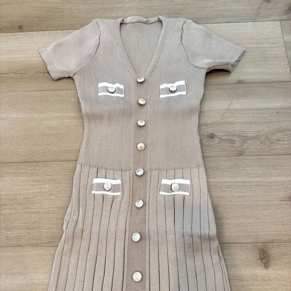 Women's Short Sleeve Deep V Neck Knitted Bodycon Button Sweater Dress - NWOT - Picture 6 of 6